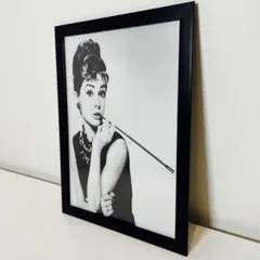 2026年最新】オードリーヘップバーン ポスターの人気アイテム - メルカリ