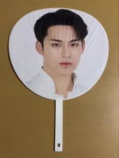 2026年最新】ミンギュ うちわの人気アイテム - メルカリ