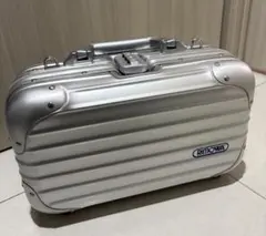 2026年最新】rimowa ピッコロの人気アイテム - メルカリ