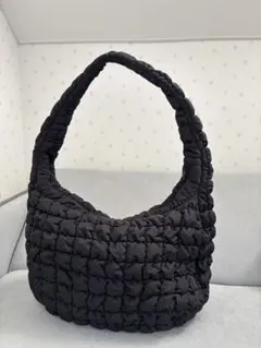 2026年最新】cosキルティングオーバーサイズショルダーバッグの人気