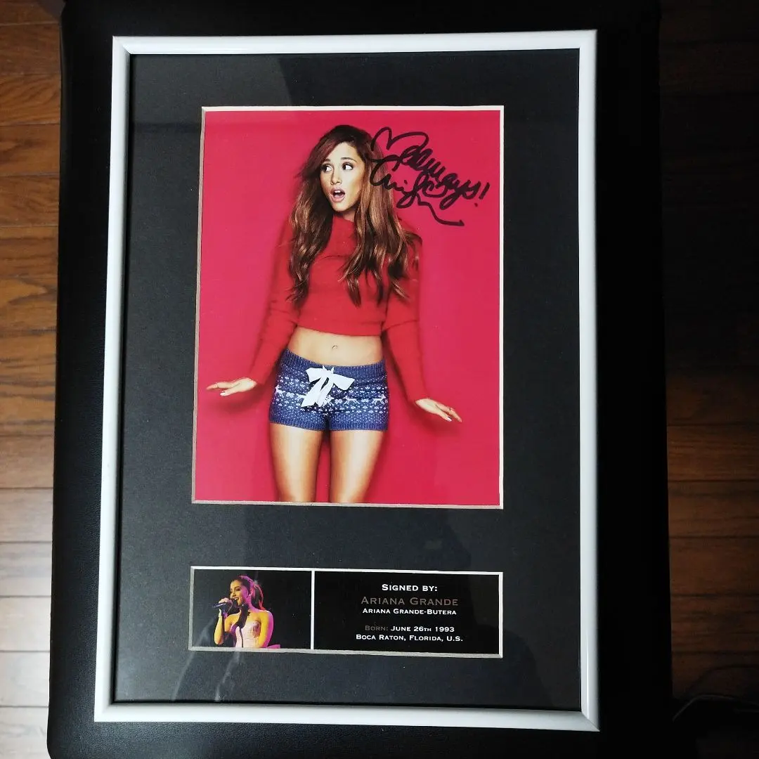 2026年最新】ARIANA grande サインの人気アイテム - メルカリ