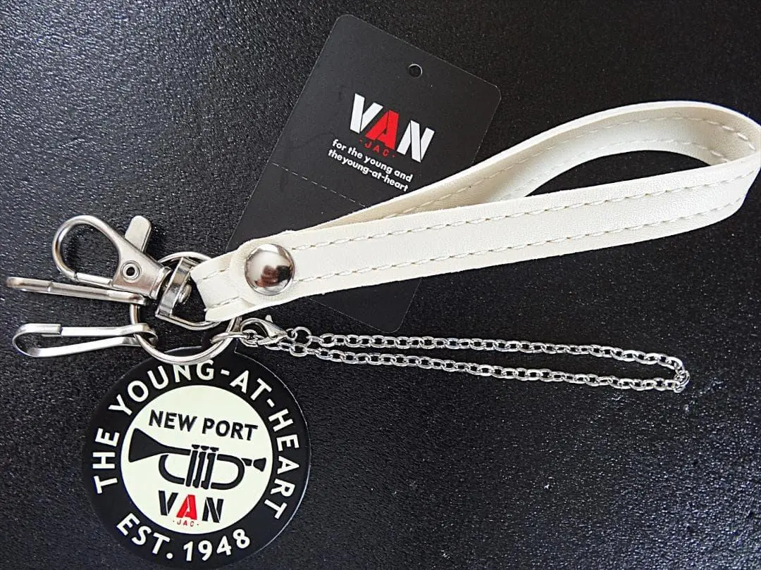 2026年最新】van jac キーホルダーの人気アイテム - メルカリ