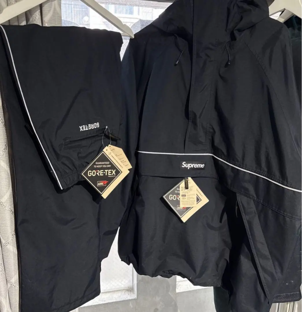 2026年最新】Supreme GORE-TEX Anorakの人気アイテム - メルカリ