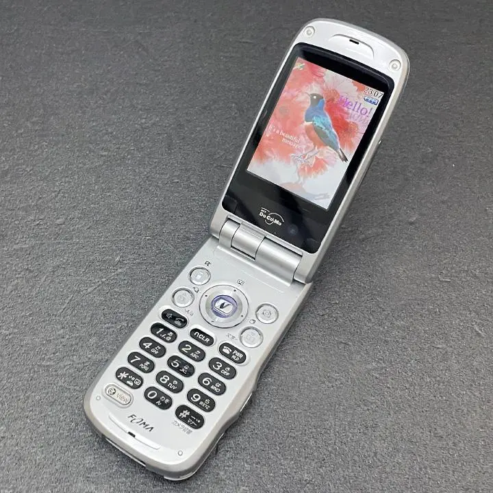 2026年最新】NTT DOCOMO カラー：シルバー系 携帯電話本体の人気