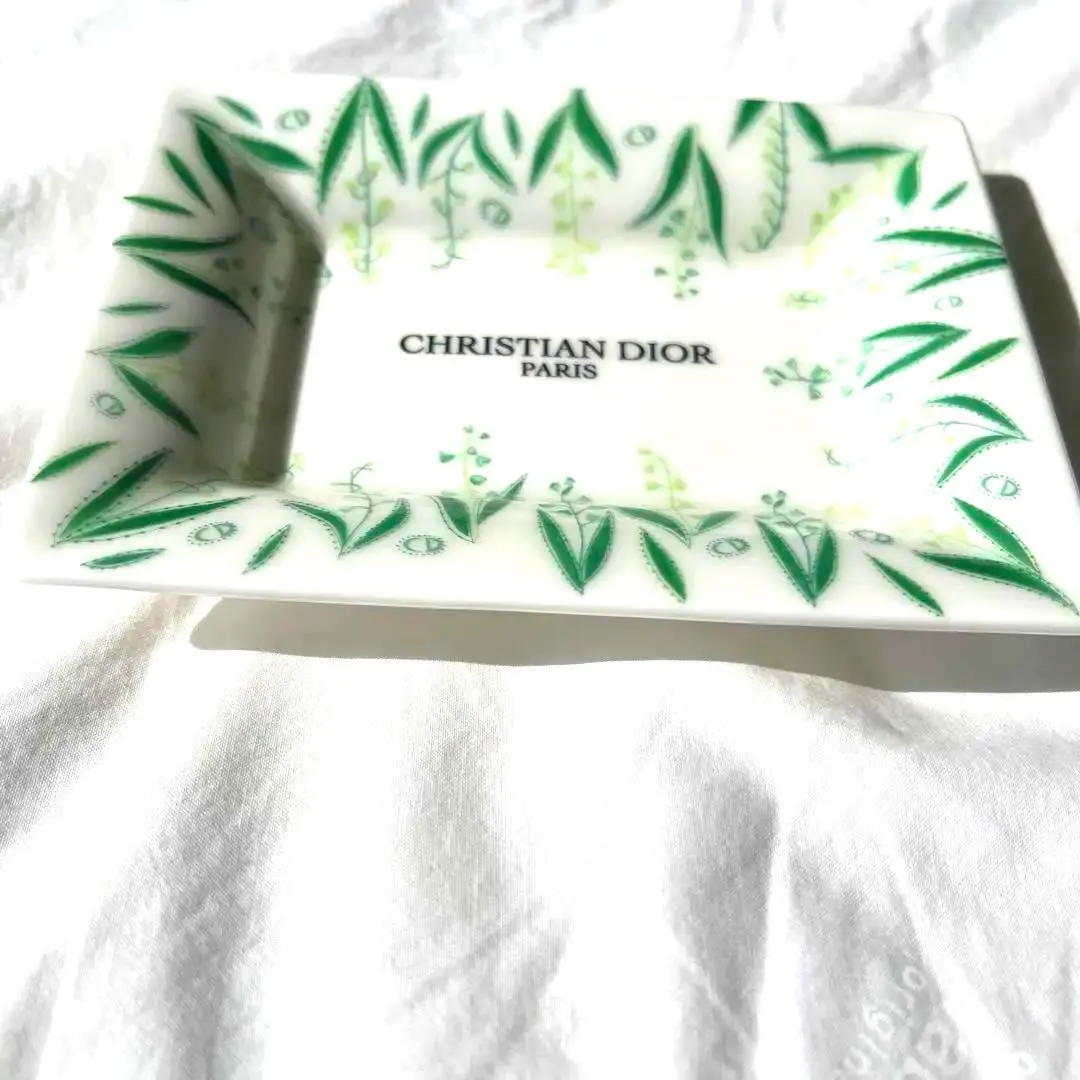2026年最新】ディオールソープディッシュの人気アイテム - メルカリ