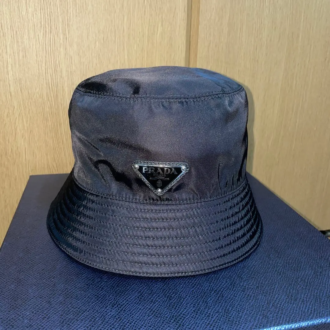 2026年最新】prada ノベルティ バケットハットの人気アイテム - メルカリ
