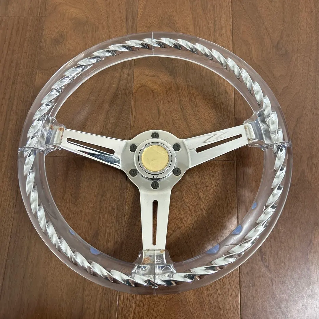 新品・現品限り! アクリル ツイスト ステアリング ② MOMO ピッチ70