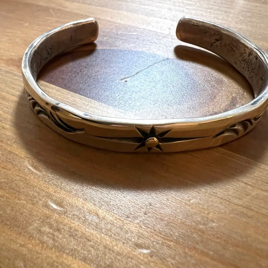 2026年最新】Big Hand バングル・リストバンドの人気アイテム - メルカリ