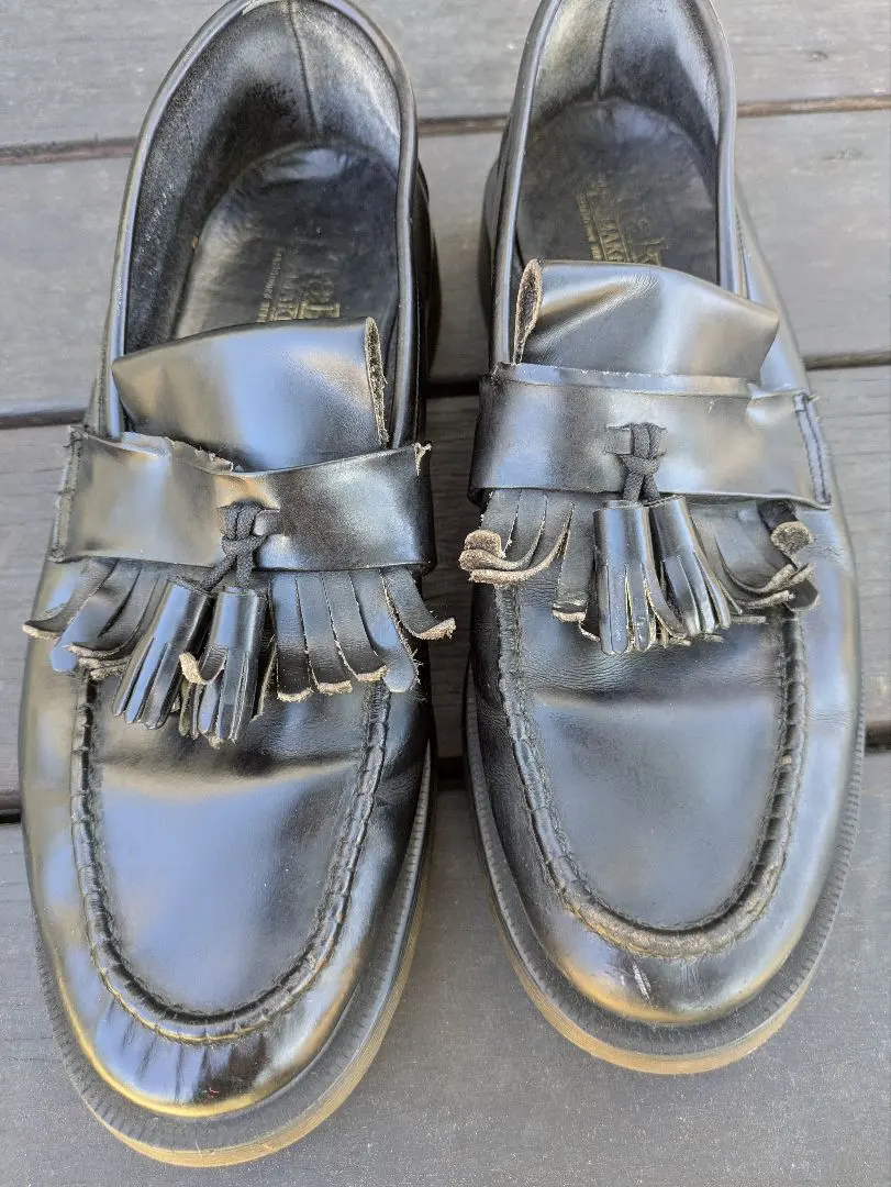 2026年最新】loake タッセルローファーの人気アイテム - メルカリ