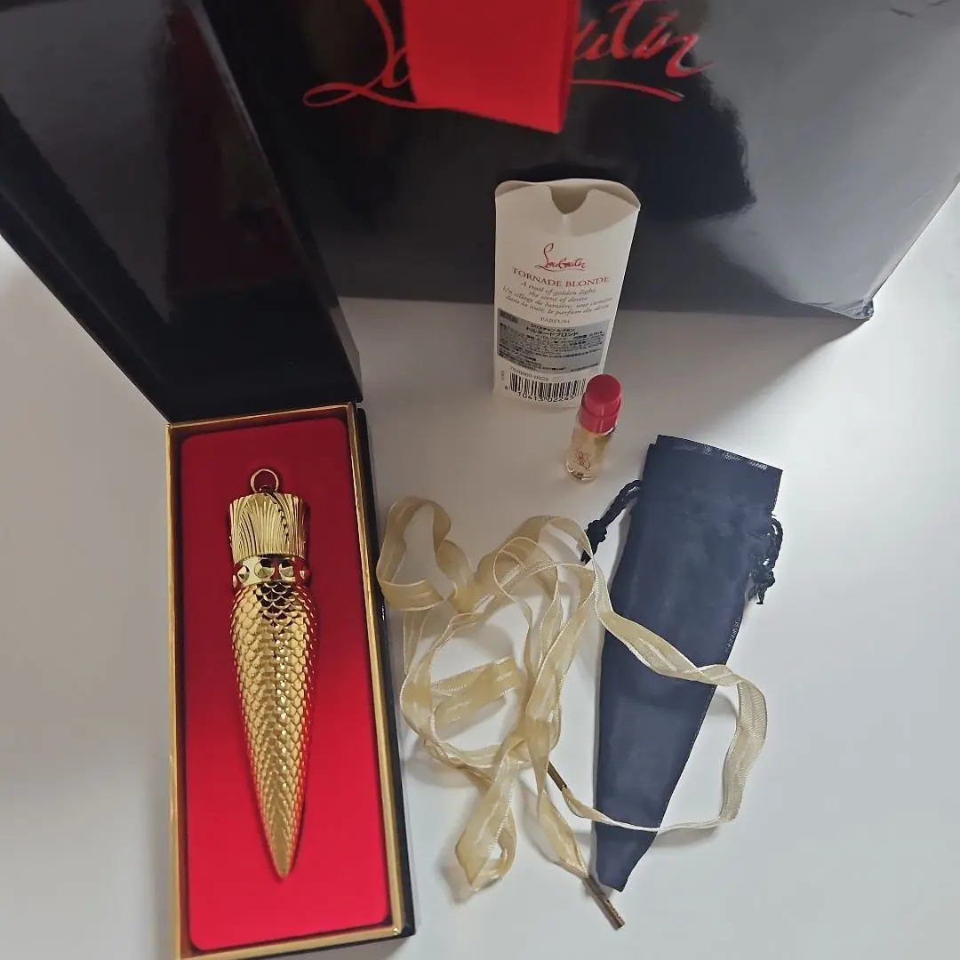 2026年最新】ルブタン トルネードの人気アイテム - メルカリ