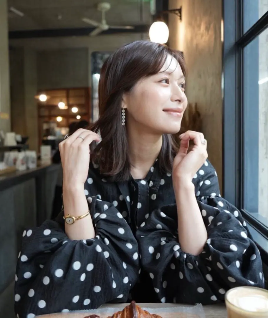 2026年最新】ローブブラン ブラウスの人気アイテム - メルカリ