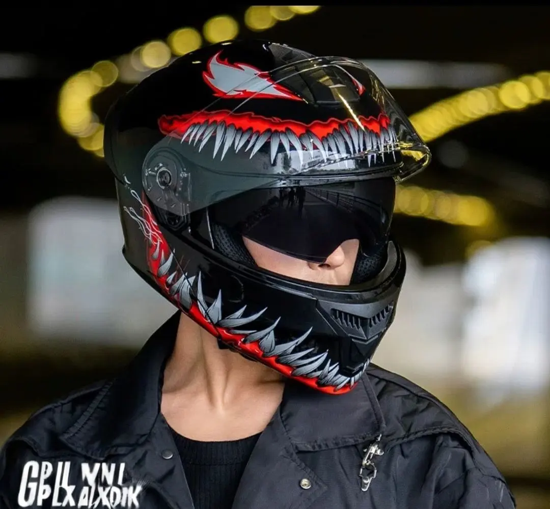 2026年最新】ヴェノム ヘルメットの人気アイテム - メルカリ