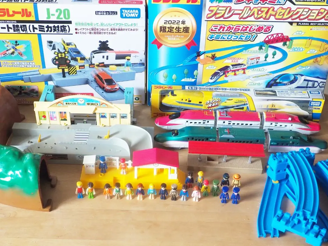 2026年最新】プラレール ニュータウン駅の人気アイテム - メルカリ