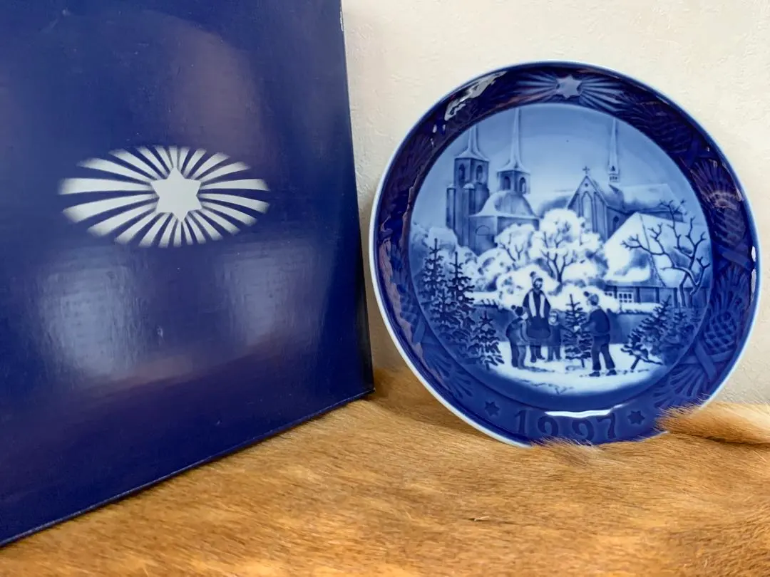 2026年最新】ロイヤルコペンハーゲン イヤープレート 2011の人気