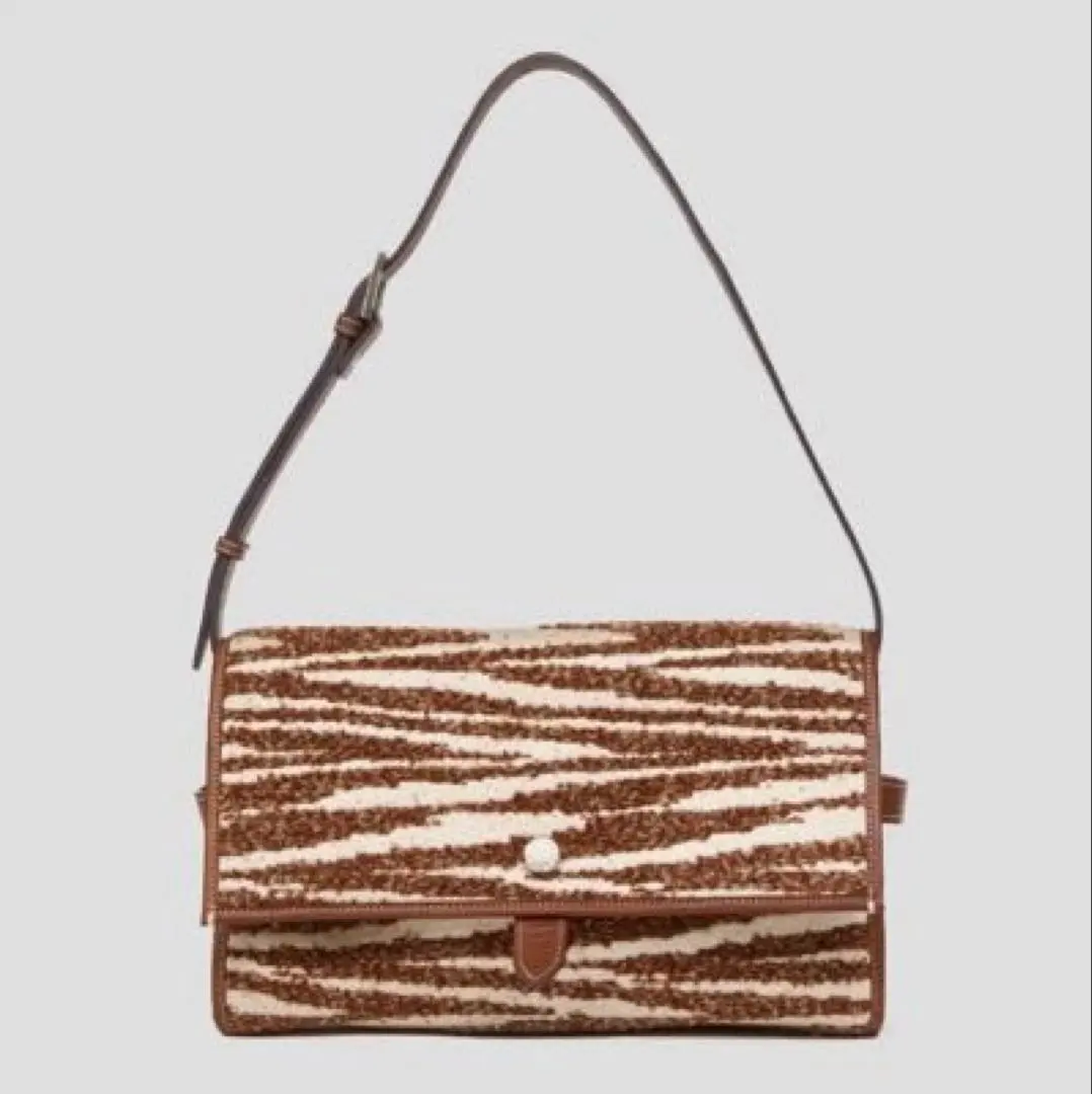 2026年最新】a vacation ゼブラの人気アイテム - メルカリ