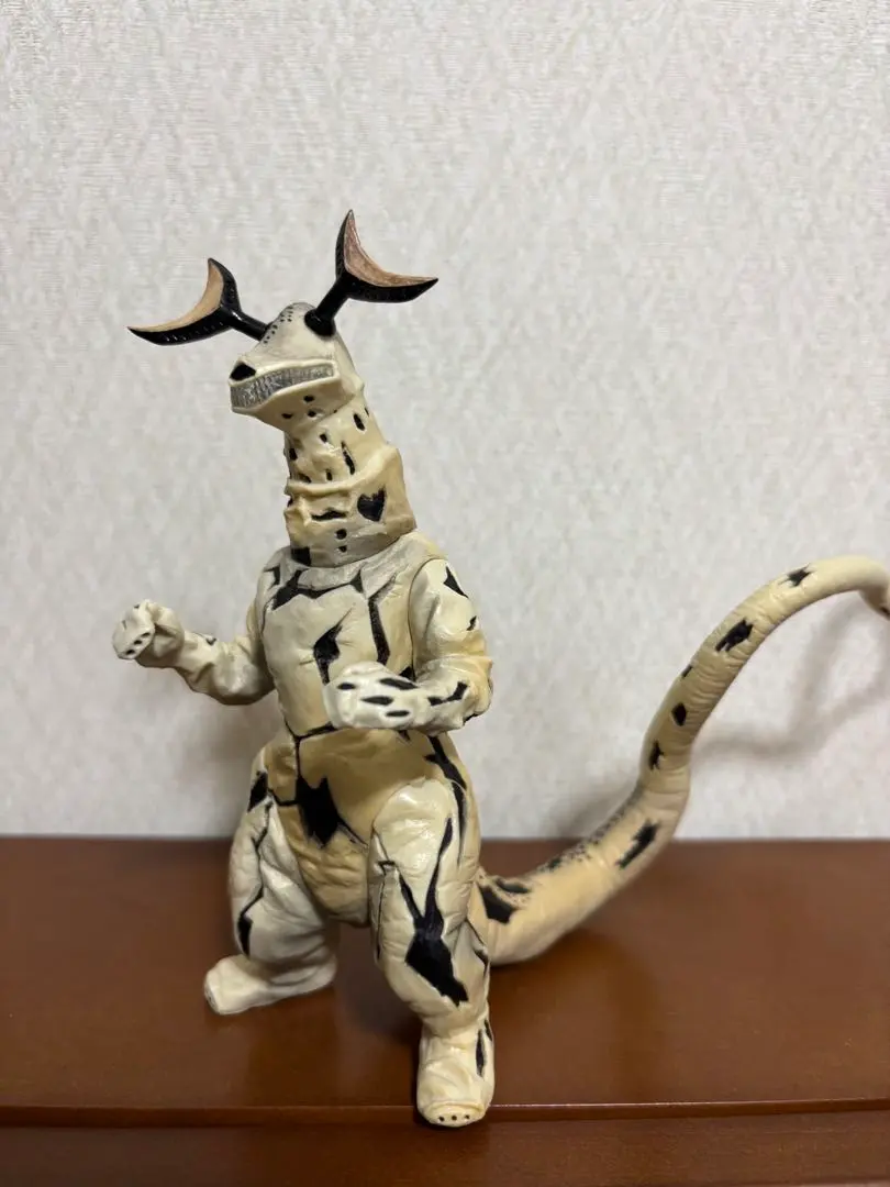 2026年最新】エレキング アルティメットルミナスの人気アイテム - メルカリ