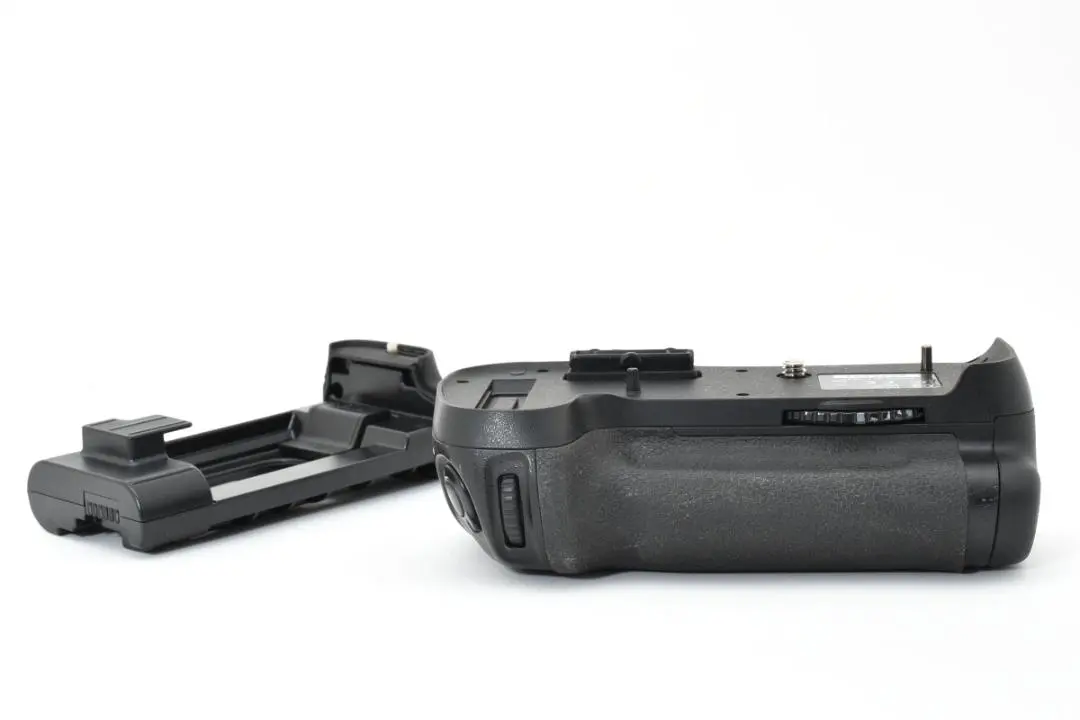 2026年最新】d80 バッテリーグリップの人気アイテム - メルカリ