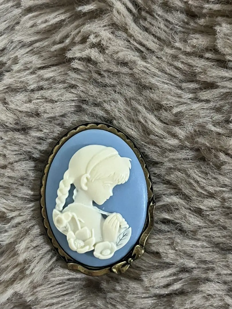 2026年最新】カメオ ブローチ ジブリの人気アイテム - メルカリ