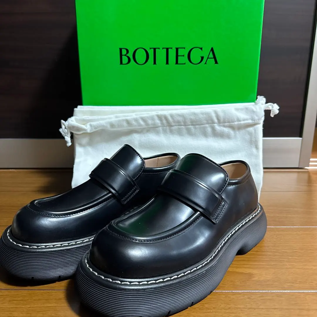 2026年最新】Bottega Veneta ローファーの人気アイテム - メルカリ