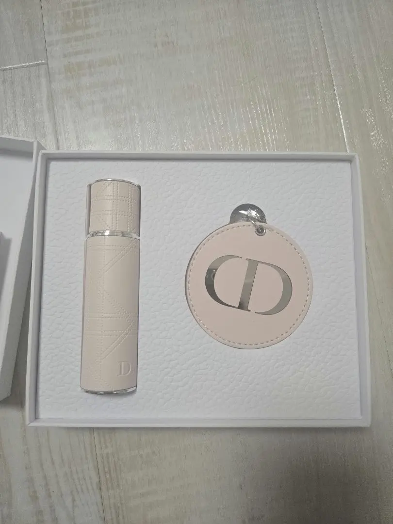 2026年最新】dior アトマイザー ノベルティの人気アイテム - メルカリ