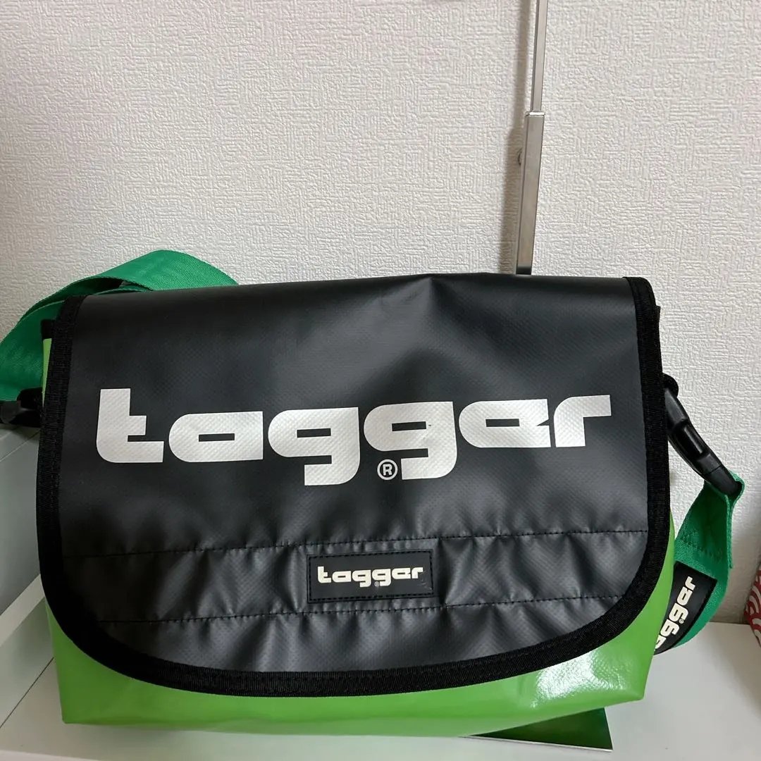 2026年最新】tagger メッセンジャーバッグの人気アイテム - メルカリ