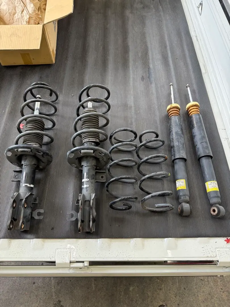 2026年最新】アテンザ 純正 サスペンションの人気アイテム - メルカリ