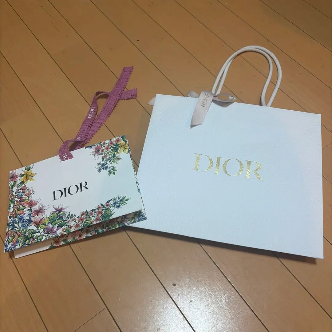 m49498229763_1.jpg?1772217520