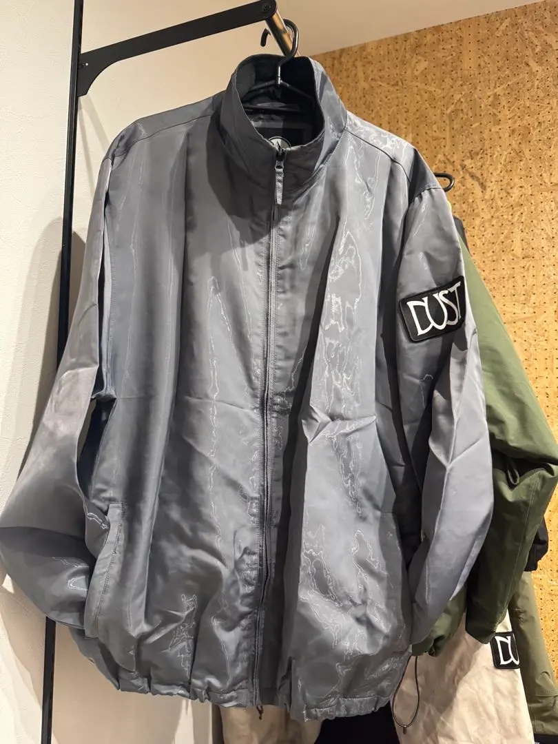 2026年最新】DUSTBOX volcomの人気アイテム - メルカリ