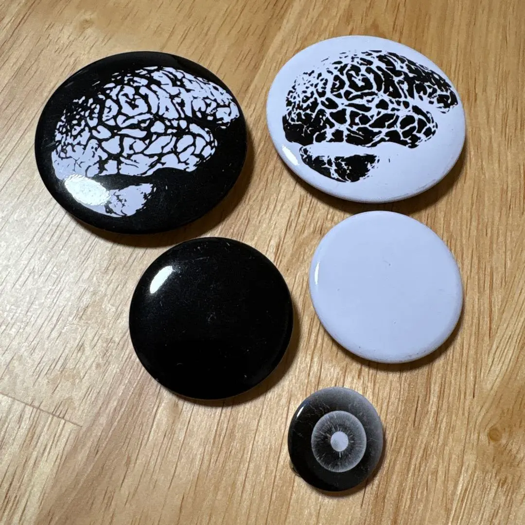 2026年最新】アンダーカバー 缶バッチの人気アイテム - メルカリ