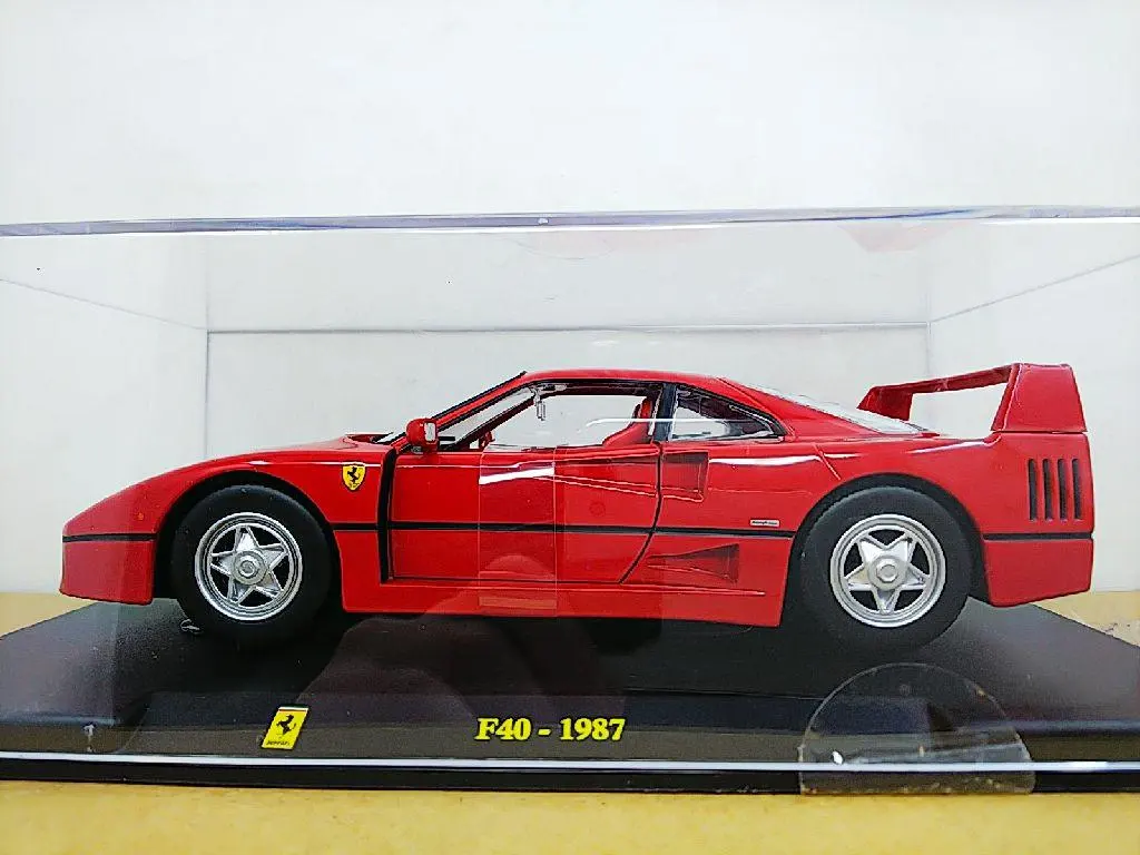 2026年最新】Burago フェラーリF40 1/18の人気アイテム - メルカリ