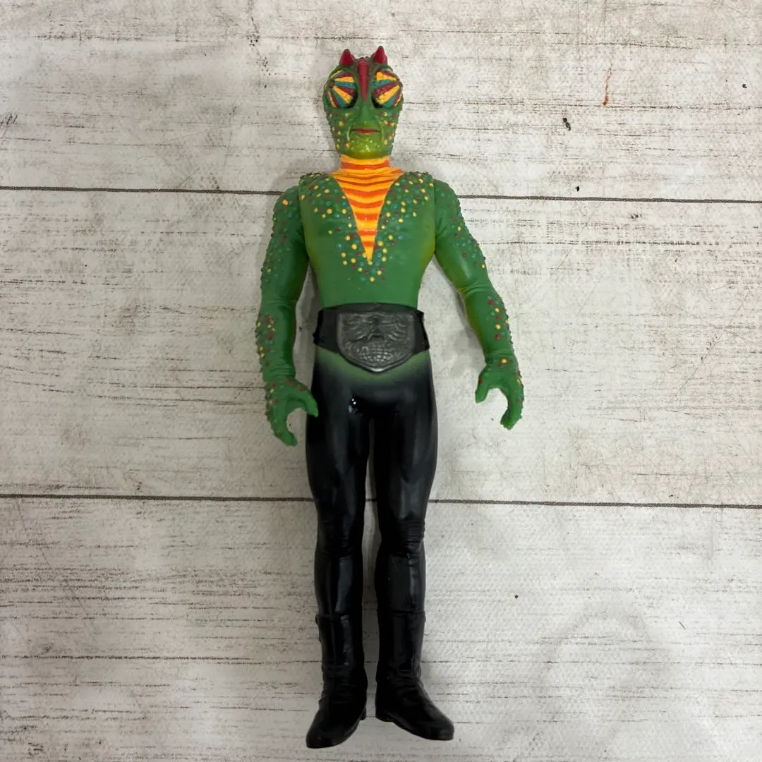 2026年最新】仮面ライダー ソフビ カメレオンの人気アイテム - メルカリ