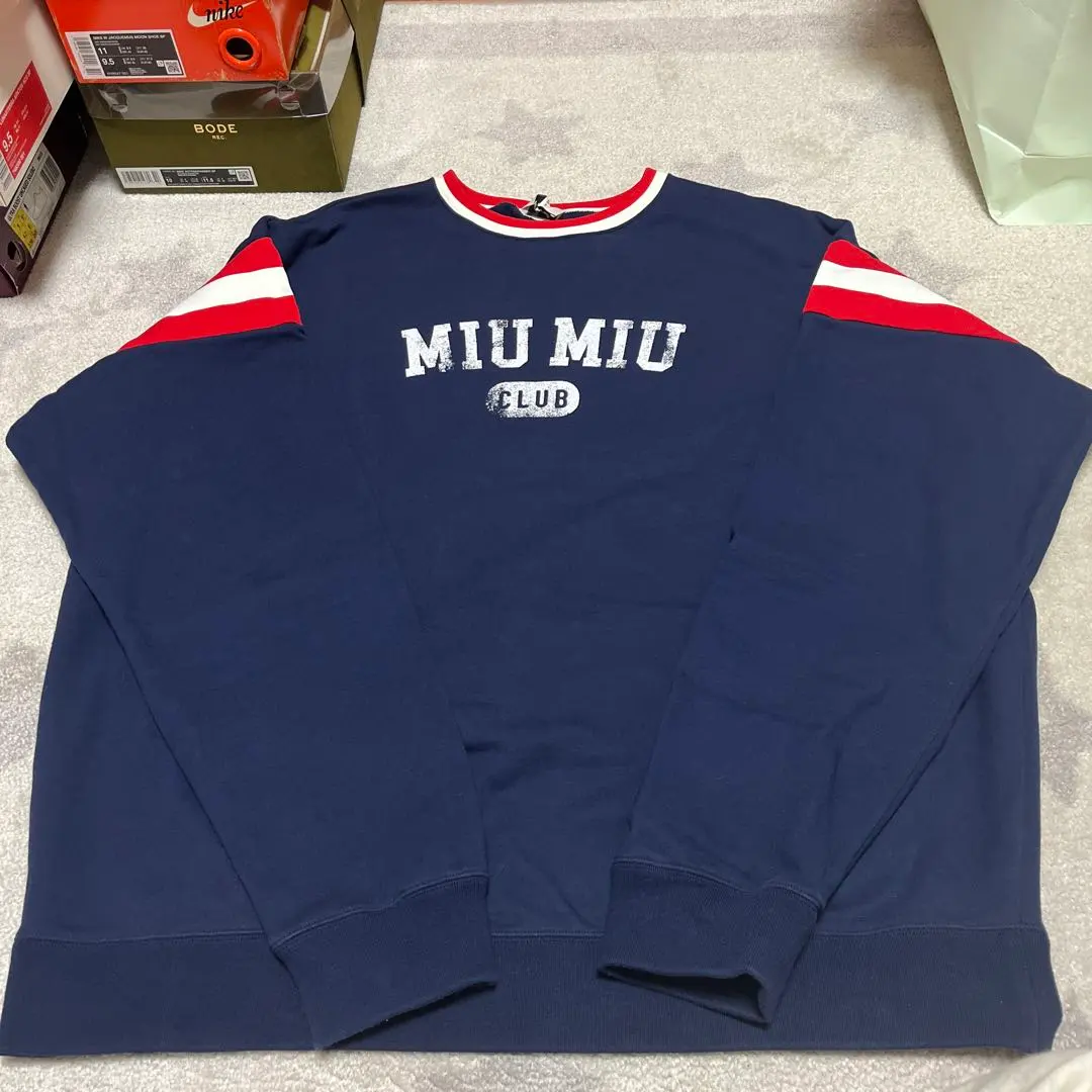 2026年最新】MIU MIU トレーナー・スウェットの人気アイテム - メルカリ