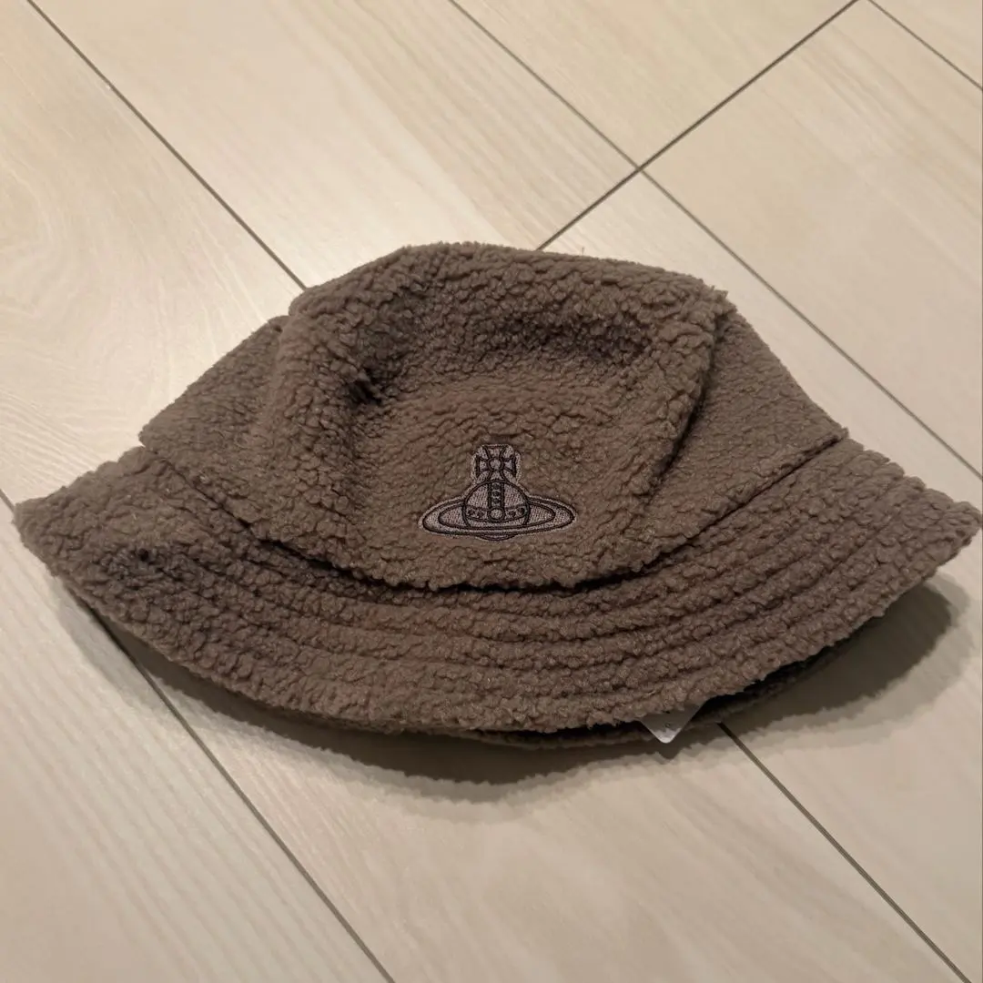 2026年最新】vivienne westwood ハット ボアの人気アイテム - メルカリ