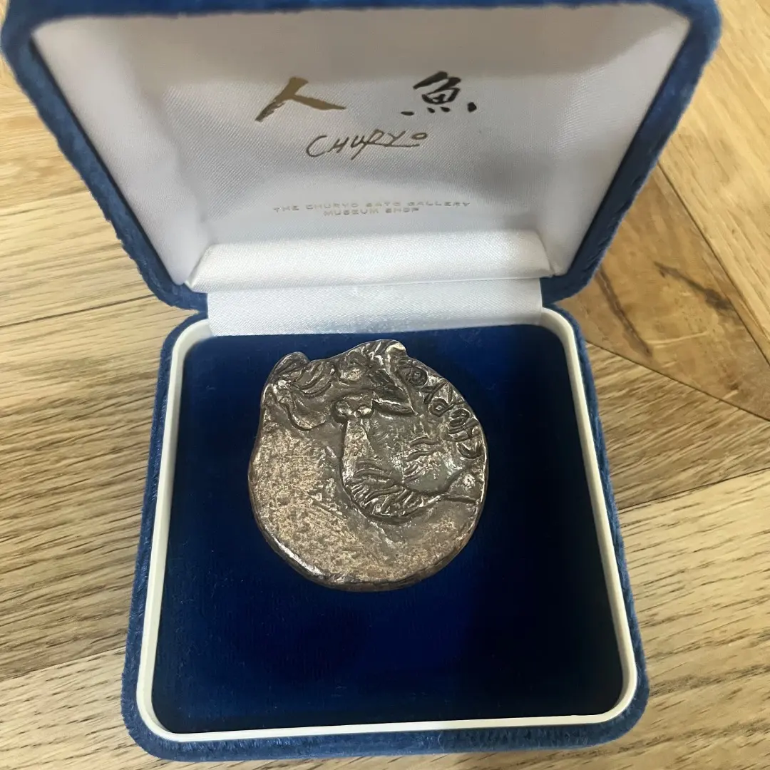 2026年最新】佐藤忠良 ブローチの人気アイテム - メルカリ