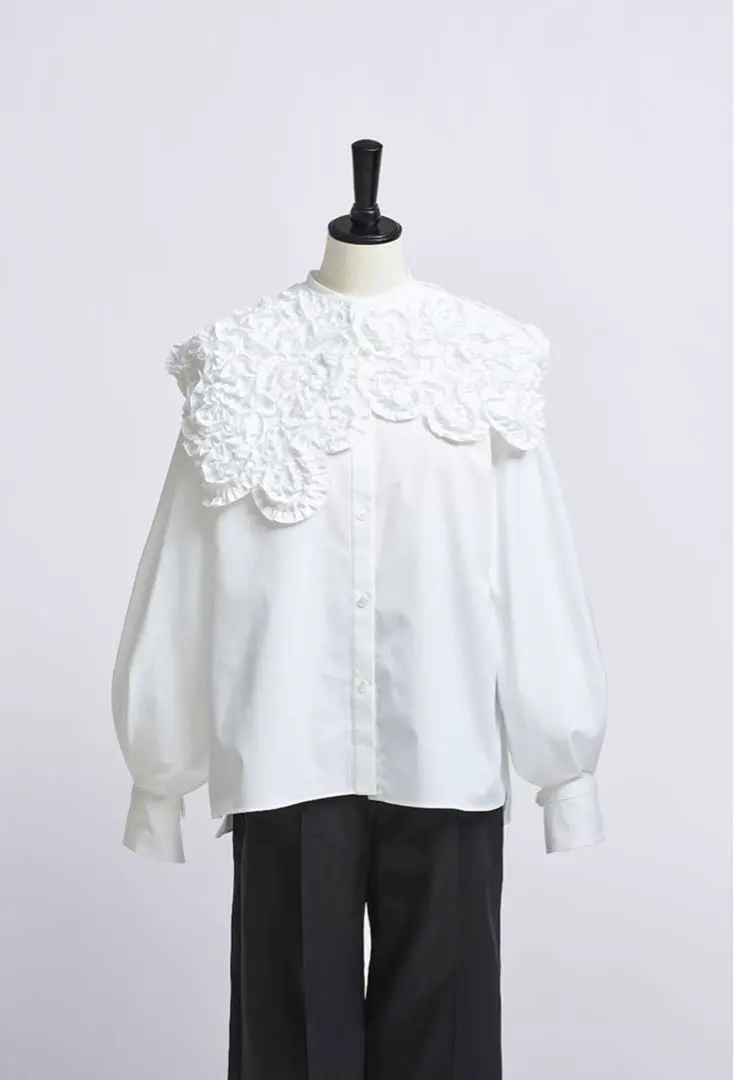 2026年最新】yori ホイップカラーブラウスの人気アイテム - メルカリ