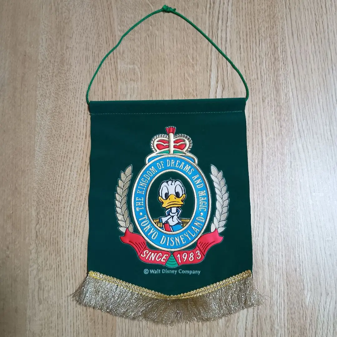2026年最新】東京ディズニーランドペナントの人気アイテム - メルカリ