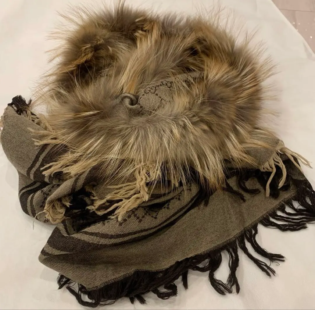 2026年最新】グッチ ファー ストールの人気アイテム - メルカリ