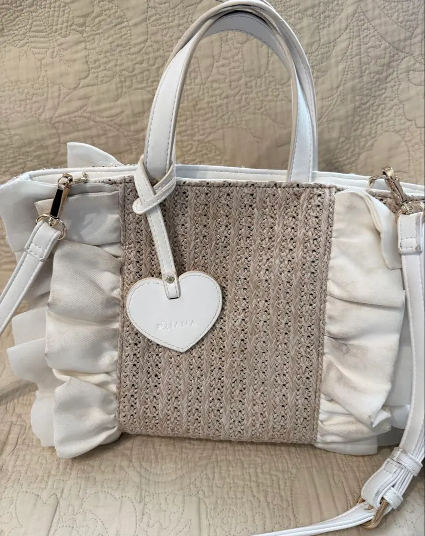 2026年最新】ダイアナ バッグ フリルの人気アイテム - メルカリ