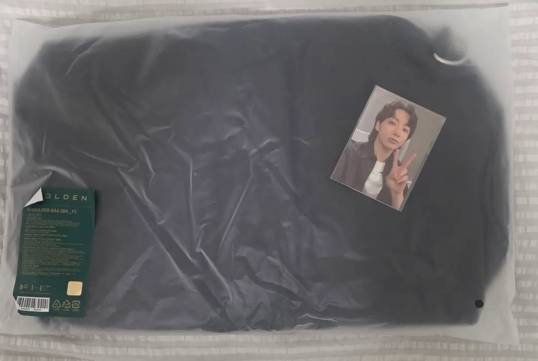 2026年最新】jungkook golden ショルダーバッグの人気アイテム - メルカリ