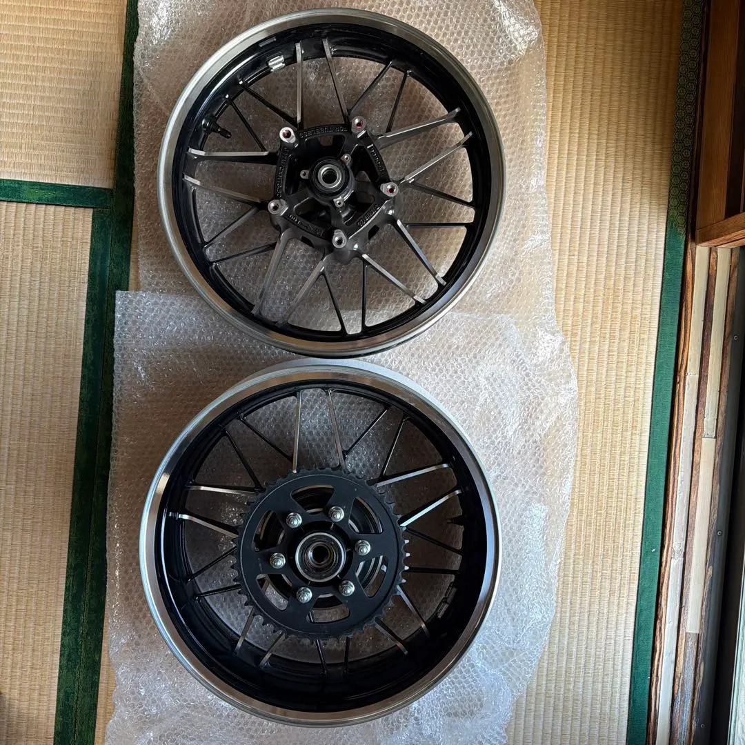 2026年最新】z900rs ホイール 純正の人気アイテム - メルカリ