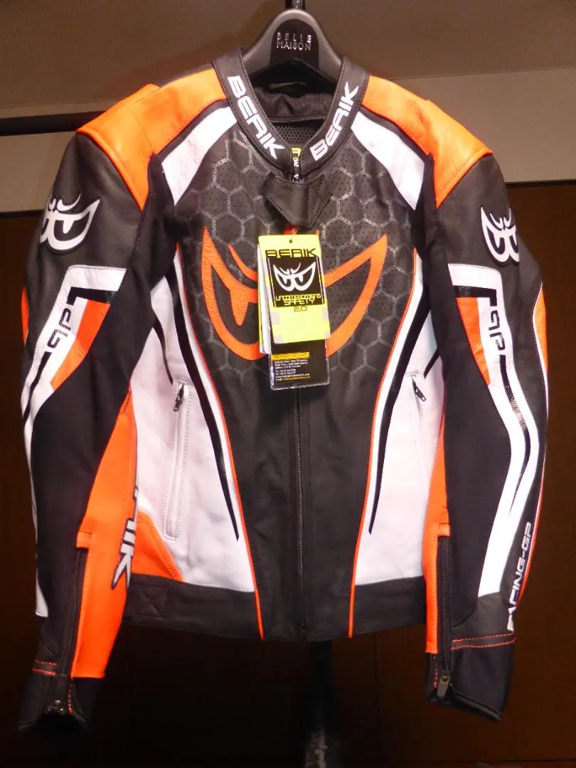 2026年最新】berik 革ジャンの人気アイテム - メルカリ