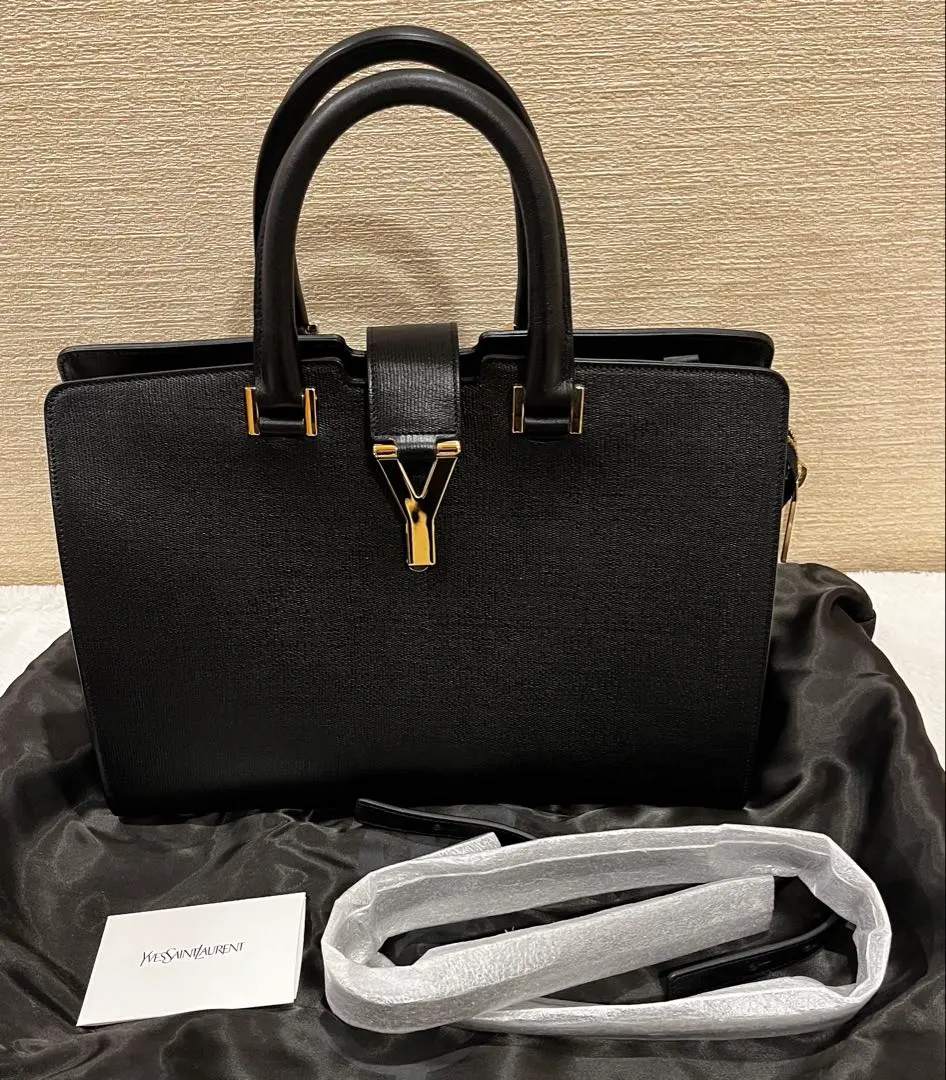 2026年最新】イヴサンローラン カバスシックの人気アイテム - メルカリ