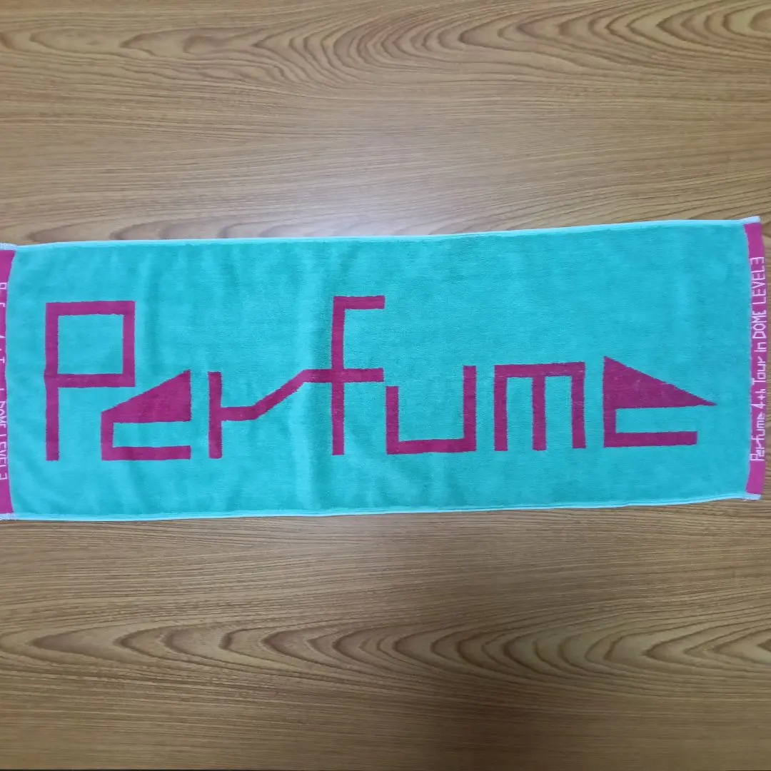 2026年最新】perfume ツアータオルの人気アイテム - メルカリ