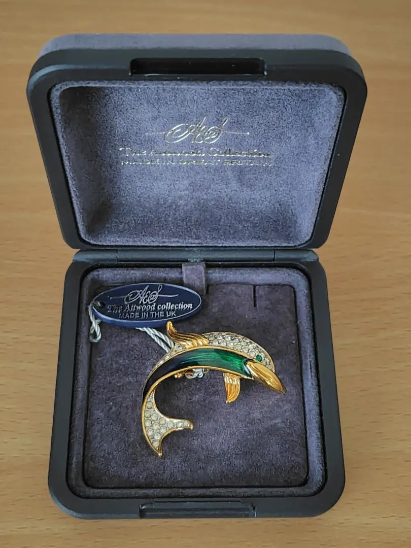 2026年最新】ATTWOOD ブローチの人気アイテム - メルカリ