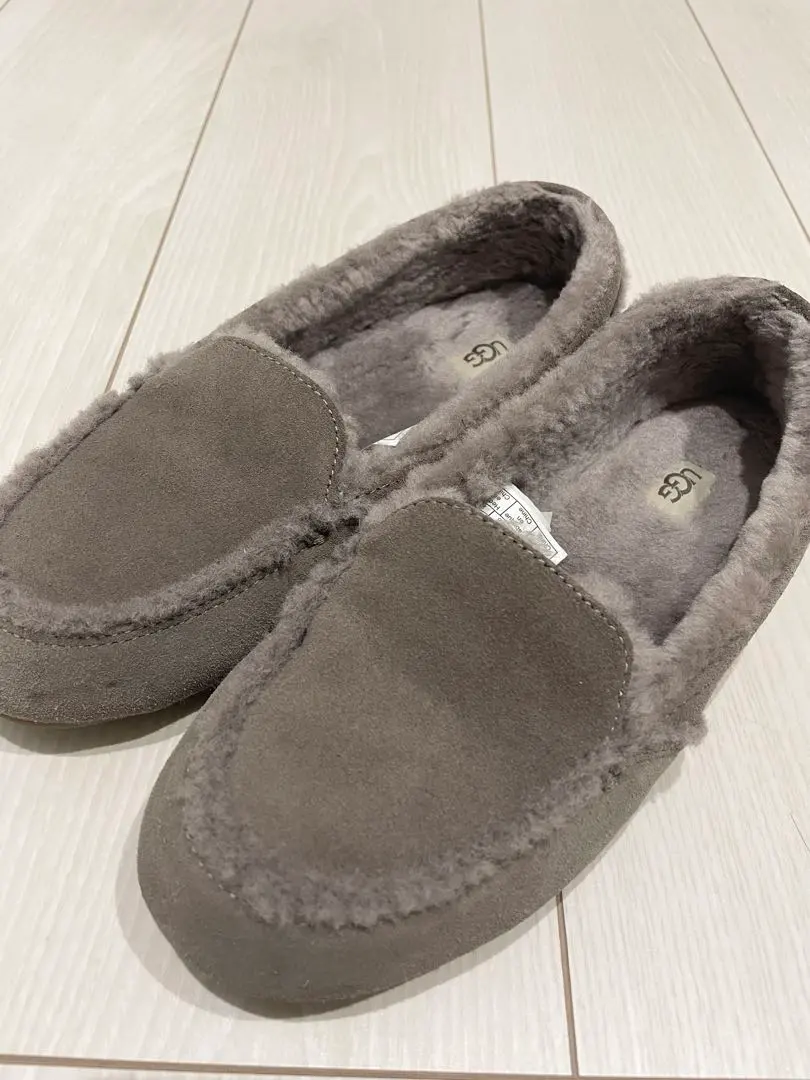 2026年最新】ugg モカシン ヘイリーの人気アイテム - メルカリ