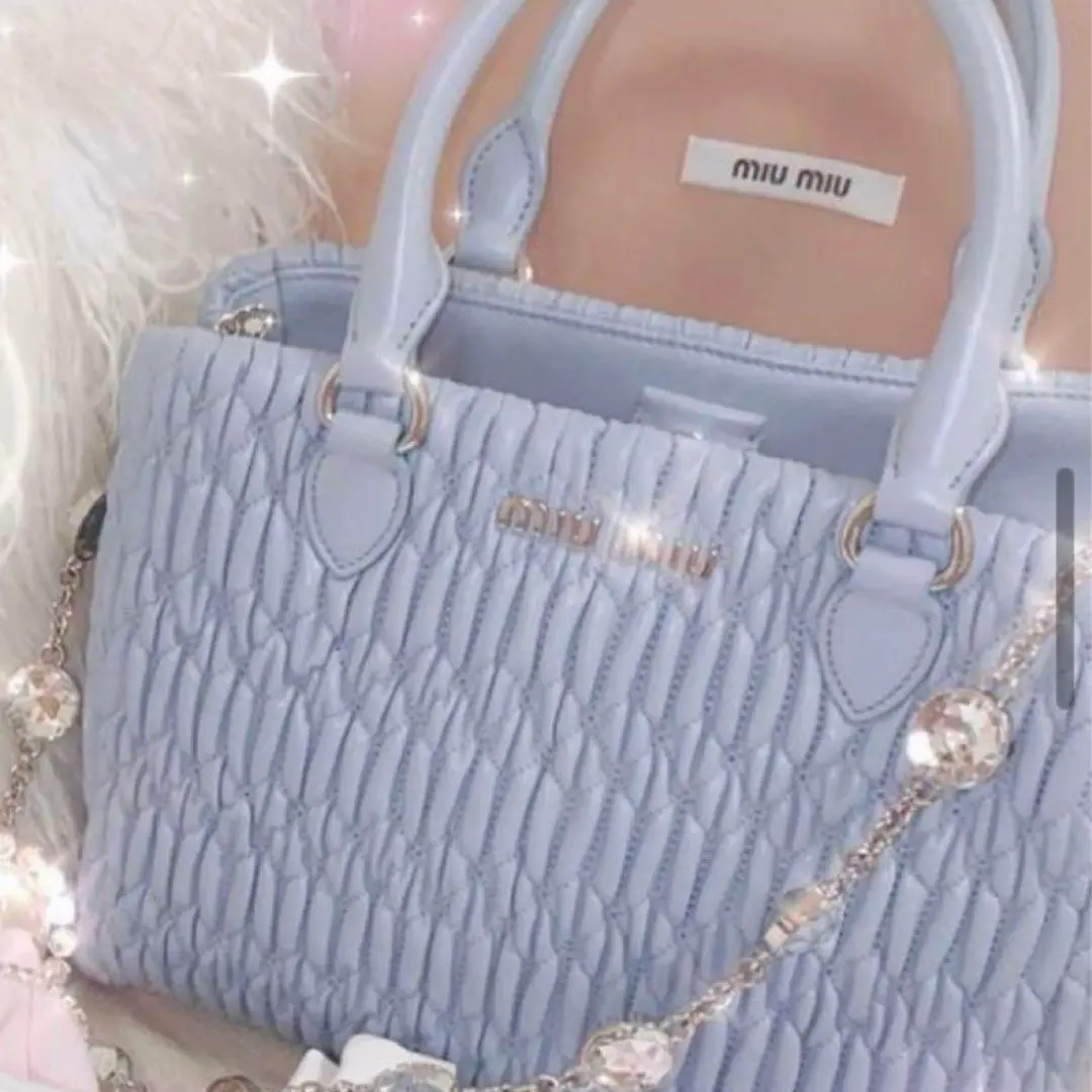 2026年最新】MIU MIU カラー：ブルー系 ハンドバッグの人気アイテム