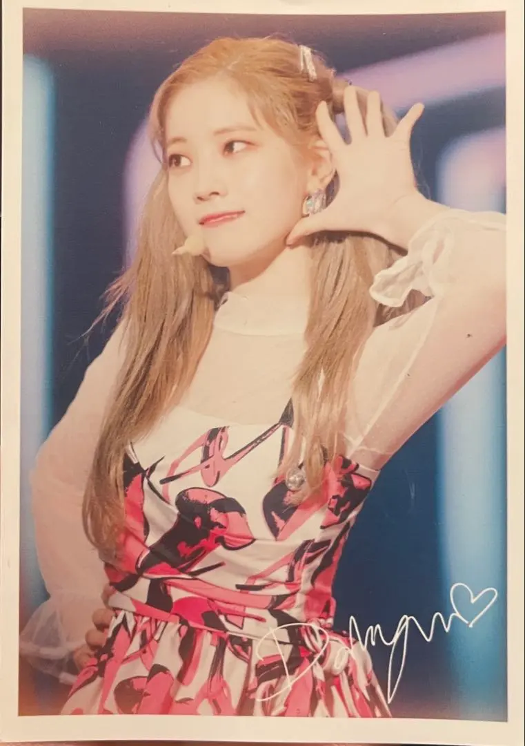 2026年最新】twiceダヒョン直筆サインの人気アイテム - メルカリ