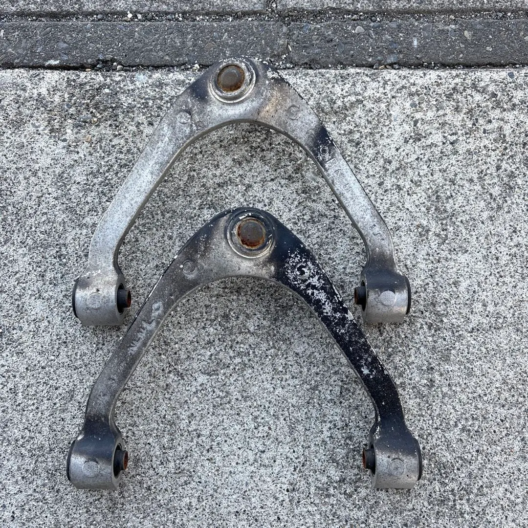 2026年最新】v36 スカイライン アッパーアームの人気アイテム - メルカリ