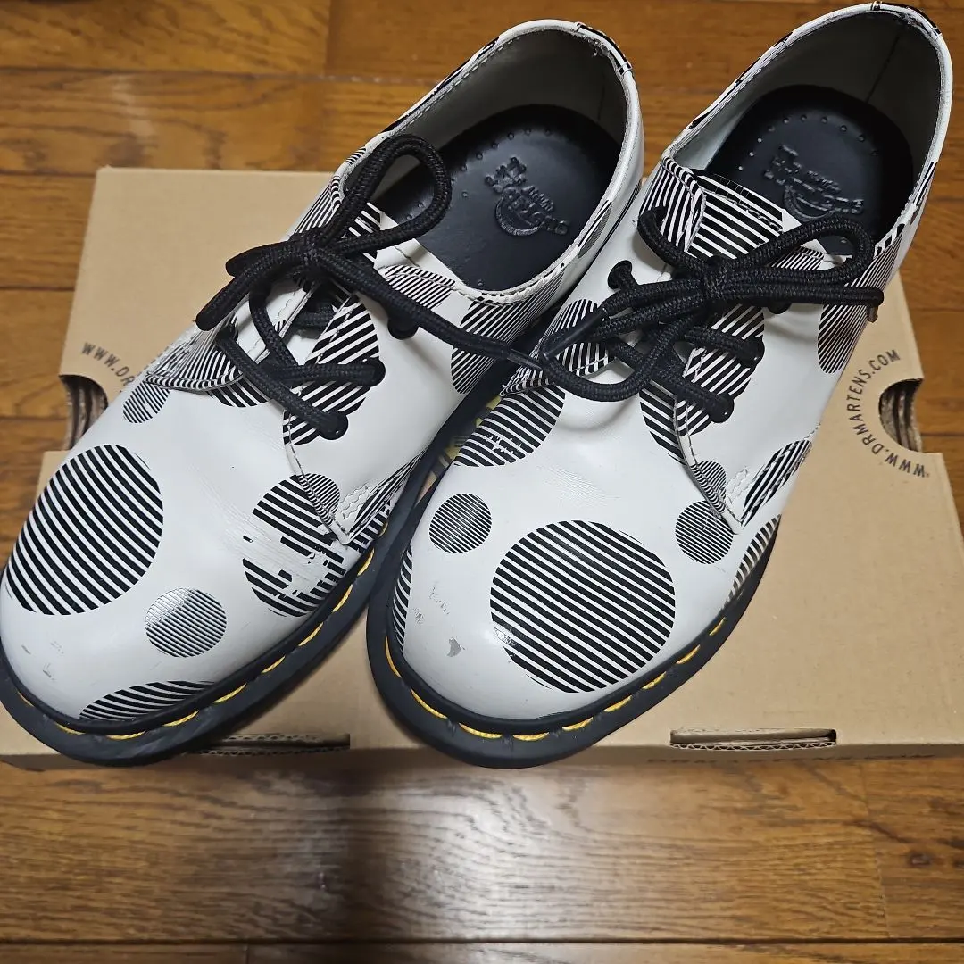 2026年最新】水玉 ドクターマーチンの人気アイテム - メルカリ