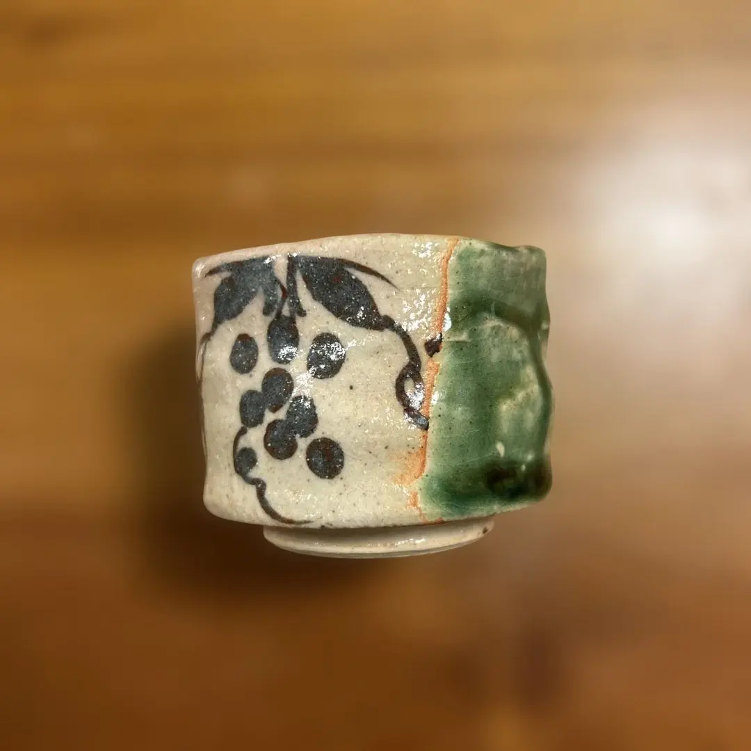 2026年最新】織部焼 ぐい呑みの人気アイテム - メルカリ